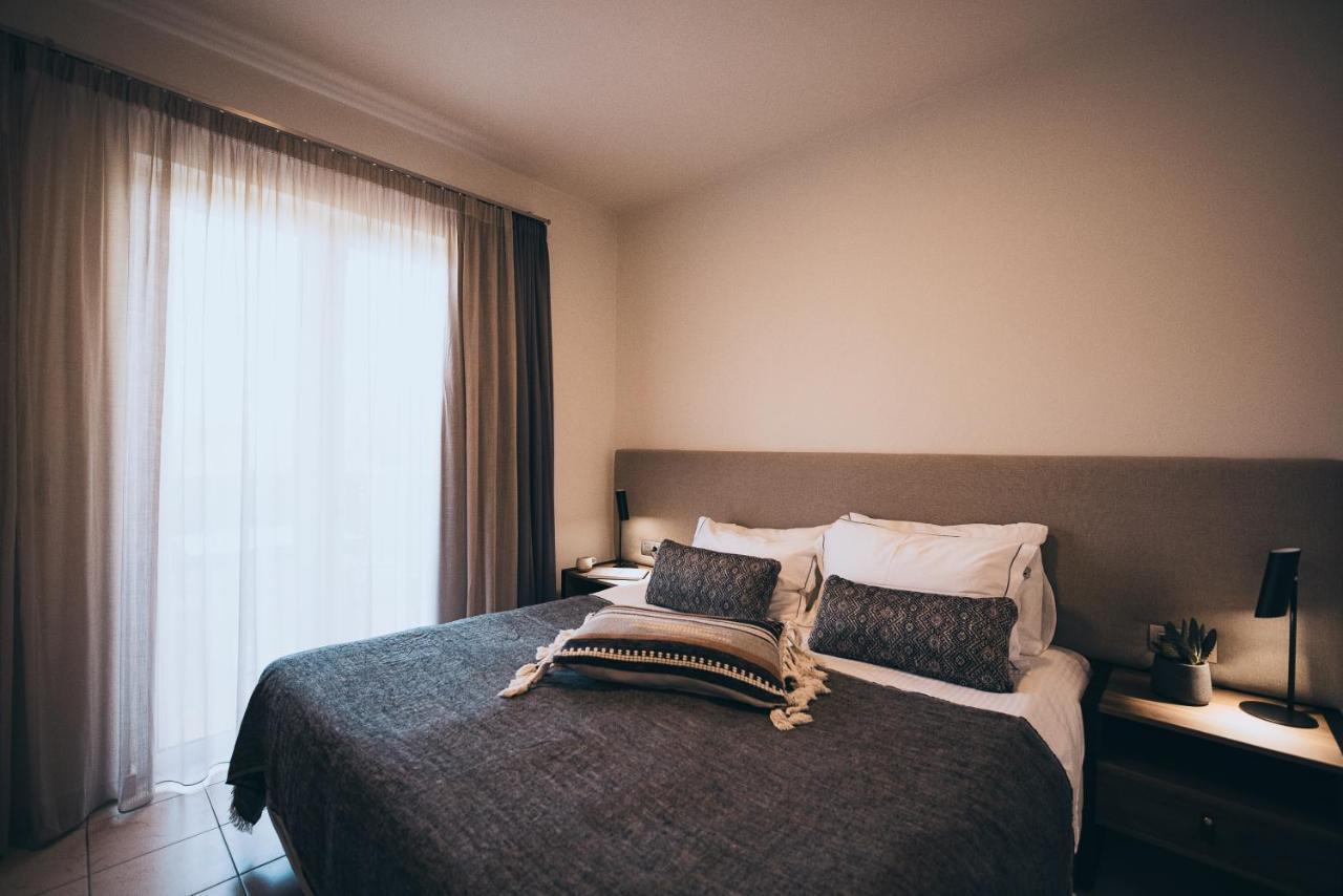 More Meni Residence & Suites 科斯镇 外观 照片